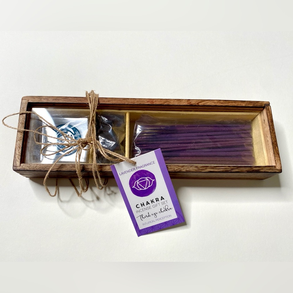 Lavender Chakra Incense Set with Holder third eye purple new with tags